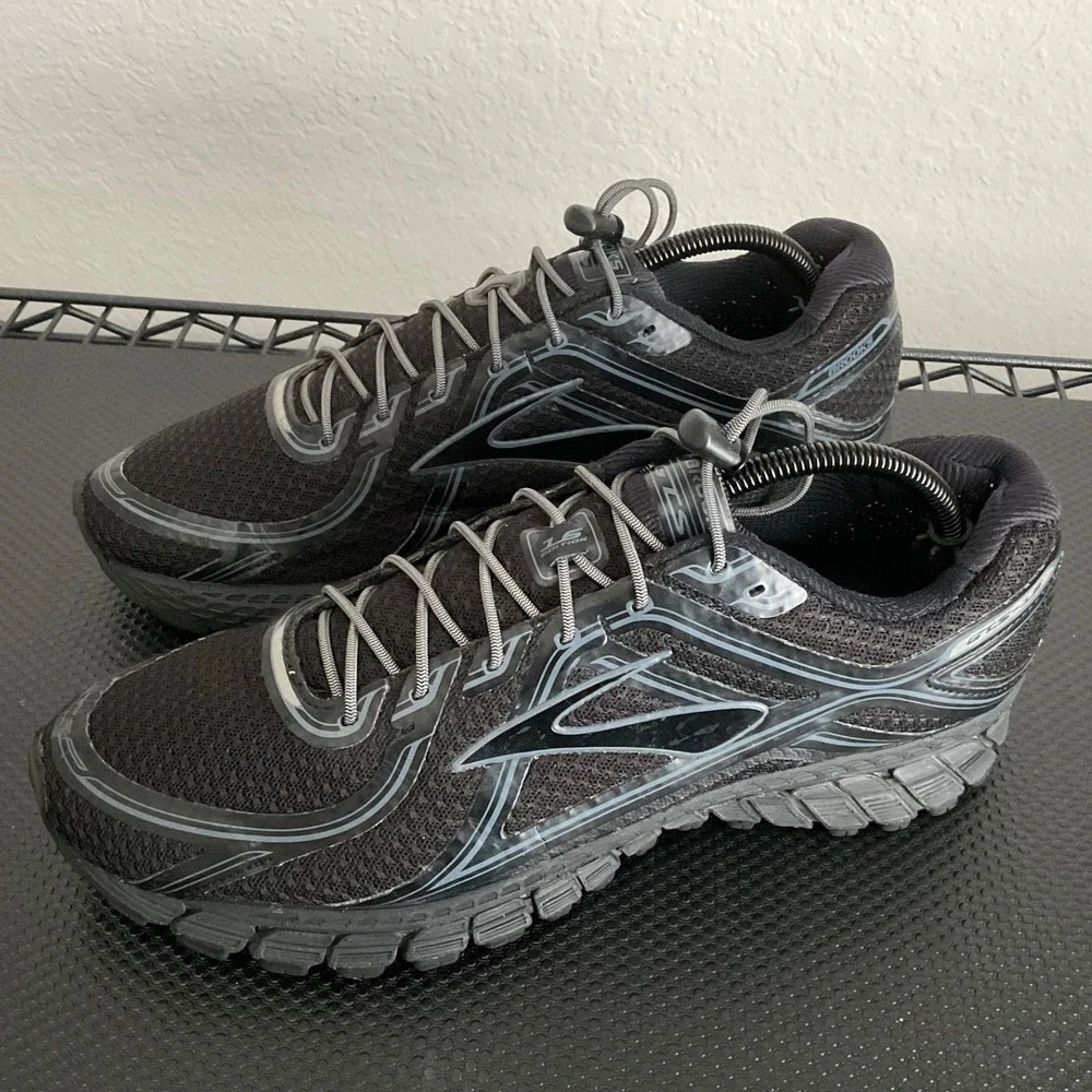 Brooks Adrenaline GTS 16 Mens Running Shoes Black Silver 1102121D068 Size 10.5 D